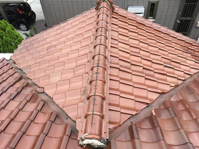 和型陶器瓦の屋根